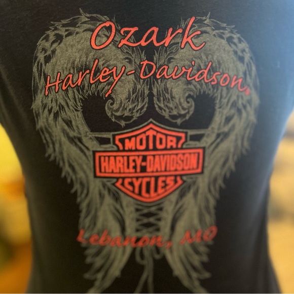 HARLEY-DAVIDSON black and white tank top with Angel wing design on back! - Picture 3 of 4